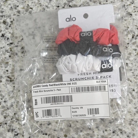 Alo yoga Fresh Mini Scrunchie (3-Pack), Candy Red/Black/White